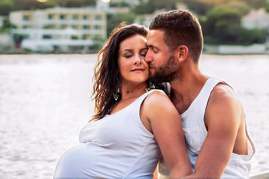 Athénaïs et Romain — Photo de grossesse